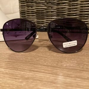 New!!!Tommy Hilfiger Sunglasses